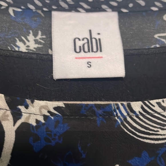 CAbi Blue & Black Floral Top - Picture 7 of 8